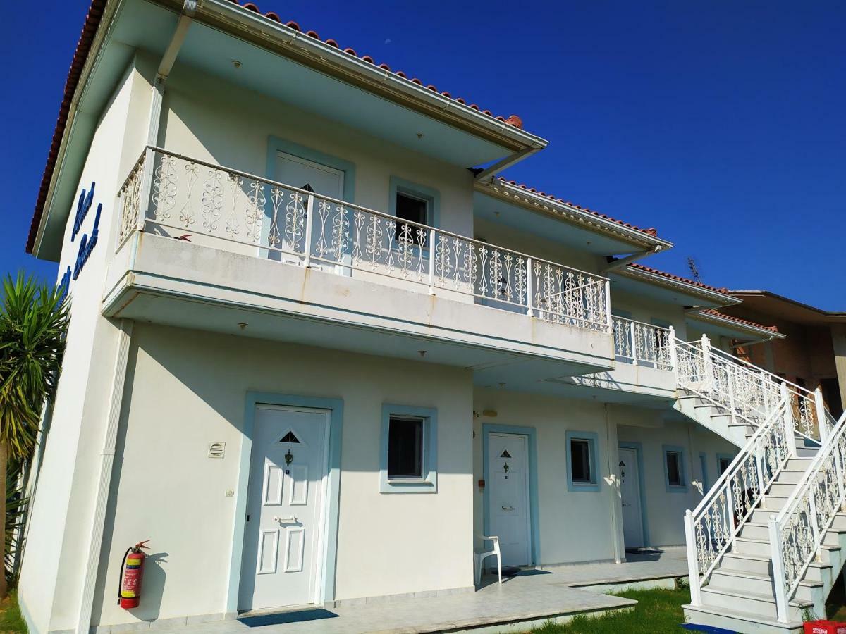 Makinia Beach Nafpaktos エクステリア 写真